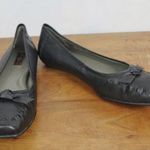 Born Black Leather Bow Front Flats Size 10 Photo 0