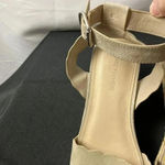 Marc Fisher WO SIZE 9.5 LEATHER OATMEAL TAN ANKLE STRAP SANDAL 2” WEDGE HEELL Photo 2