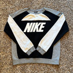 Nike Spellout Crewneck Photo 0