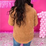 Love Tree  Camel Tan Sherpa Shacket Jacket from Flaunt Boutique Size L Photo 8