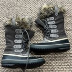 Sorel Joan of Arctic Waterproof Insulated Winter Snow Boots Size 5 Gray Leather Photo 10