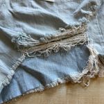 Good American Light Wash Distressed Bombshell Denim Short in Blue648 Size 20 NWT Photo 8