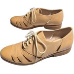 Clarks Hotel Image Beige Smooth Leather Lace-Up Cutout Oxford Flats Sz 6.5 Photo 6