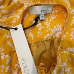 NWT, Pinch Tiered Ruffle Floral Blouse Cap Sleeve Elastic Waist, Sz M Yellow Size M Photo 12