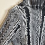 Nic+Zoe  Womens Cardigan Sweater Sz M Gray Aztec Open Front Fringe Trim Photo 7
