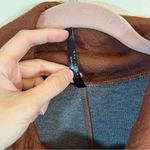 Kuhl  Women’s Athena Cowl Neck Merino Wool-Blend Sweatshirt Copper Large Photo 15