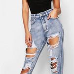 Boohoo NWT Ripped Jeans Photo 0