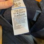 Banana Republic Women's Hampton Fit Dark Blue Chambray Shorts Size 28/6 Photo 5