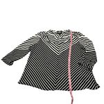 Investments  black & white Caroline top Photo 1