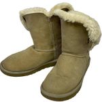 UGG  Australia Short Boots Sz 6 Sheepskin Fold Over Boot Tan Cream Winter Photo 0