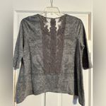 Apt. 9 Women’s gray 3/4 sleeve vneck top Photo 4