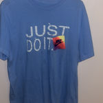 Nike Men’s Blue  T-Shirt size Large  Photo 0