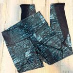 Under Armour Women's Size M Compression Heat Gear Leggings Activewear Running Photo 1