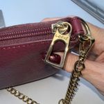 Lodis Burgundy Pebble Leather Crossbody Bag Gold Chain Strap Zip Top Purple Photo 4