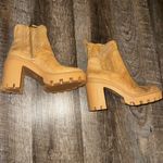 Jennifer Lopez Women's Tan Ankle JLO Boots Photo 2