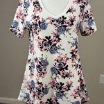LuLaRoe NEW Womens Knit Tunic Top S Short Sleeve White Pink Floral Scoop Neck Photo 0
