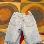 Levi's Levi’s 501 Cut Off Frayed Distressed Light Wash Bermuda Shorts Size 26 Waist Photo 4
