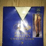 New Sexy White Fishnet Garterbelt Pantyhose 5’ Photo 2