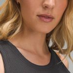 Lululemon New Size 4 Ribbed Softstreme Cropped Tank BLK Black Photo 3