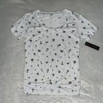 No Boundaries NWT Tee mushrooms t-shirt women’s v neck xsmall short sleeve front knot white Photo 7