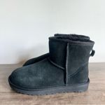 UGG  Women’s Classic Mini II Black Boot Size 5 #926 Photo 2