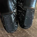 Stuart Weitzman Paisley Dress Shoes Heels Women’s Size 7.5 AA Black Gray Slip On Photo 8