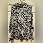 CHAUS NEW YORK Chaus top - ruched and gathered in front - flattering gray black animal - Large Photo 5