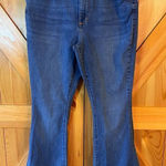 a.n.a . Jeans Size 6P Flare Leg High Rise Medium Wash Stretch Modern Womens (2124 Photo 0