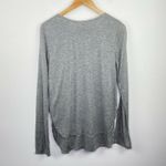 Heather Grey Long Sleeve Twist Front Long Sleeve Top Women's Size Medium M Gray Photo 10