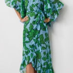 CAbi  Dress Size Medium 5815 ‘No Slip’ Wrap Derby Flutter Sleeve Floral Floral Photo 0