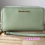 Michael Kors Wallet Photo 0