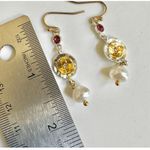 Faux pearl silver gold tone drop earrings Photo 5