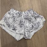 Lululemon  Hotty Hot Shorts 2.5" - Grey Pattern Photo 0