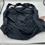 Chic Black Women's One Photo 1