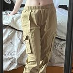 Pretty Little Thing  Petite Khaki Cargo Joggers   Photo 2