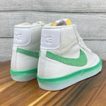 Nike Blazer 77 Women’s Mid Chenille Swoosh Photo 4