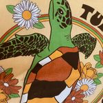 NWT Hanauma Bay Hawaii Turtley Groovy Sparkly Yellow Short Sleeve T Photo 2