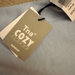 Aritzia NEW Hoodie Photo 2