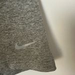 Nike dry fit tank size small Photo 2