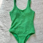 It's Now Cool Backless One Photo 0