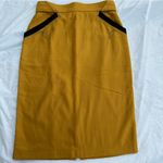 Byblos Italy 44 = US 10 gold/mustard midi skirt Photo 2