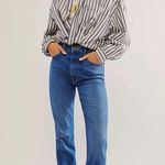 MOTHER High Rise Rider Skimp Jeans in Hue Are You 32 Blue Photo 5