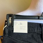 Universal Threads UNIVERSAL THREAD black high rise 90s slim raw hem jeans | 0 Photo 4