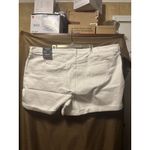 Torrid NWT  Boyfriend Vintage Stretch Mid Rise Shorts Optic White Size 30 Photo 2