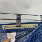 Blue Clover  Jeans High Waist Western Style Mom Jean v front Rocky Mountain Photo 2