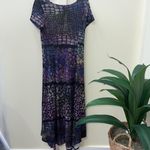 Lily | Purple Abstract Jungle Short Photo 4