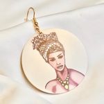 Woman Picture Earrings Gold Photo 2