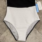 Cupshe  One Piece Swimsuit Color Block One Shoulder Bowknot Bathing Suit … Photo 3