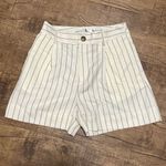 NEW 89th + Madison pinstriped pleated trouser shorts White Size 4 Photo 1