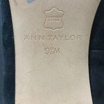 Ann Taylor  MADE IN ITALY NAVY LEATHER SUEDE SHOES Approx 4” Heel. CLEAN Photo 2